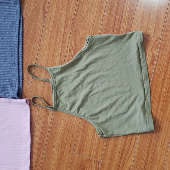 QTY-3 Girls  Top - Picture 4 of 10